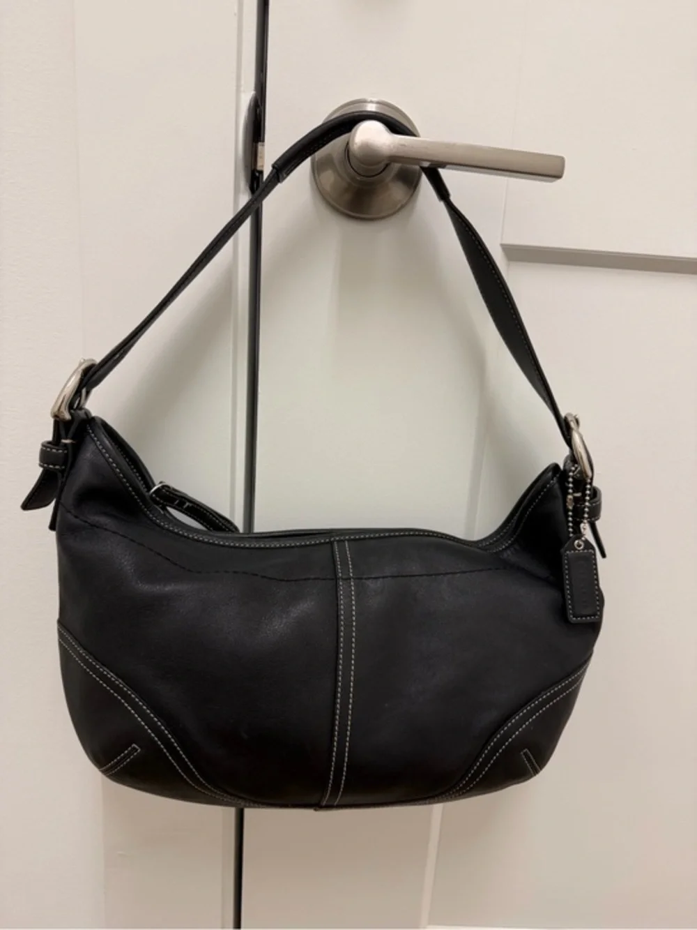 Vintage Coach SoHo Y2K 9464 Black Leather Shoulder Bag‎